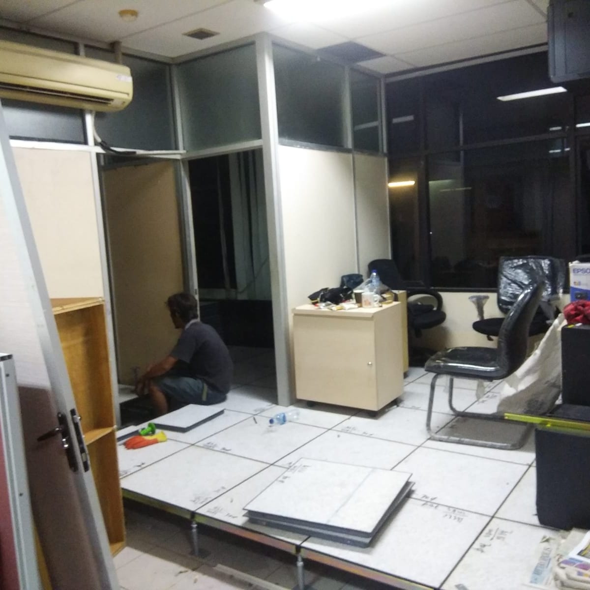 Fungsi Raised Floor pada konstruksi Data Center
