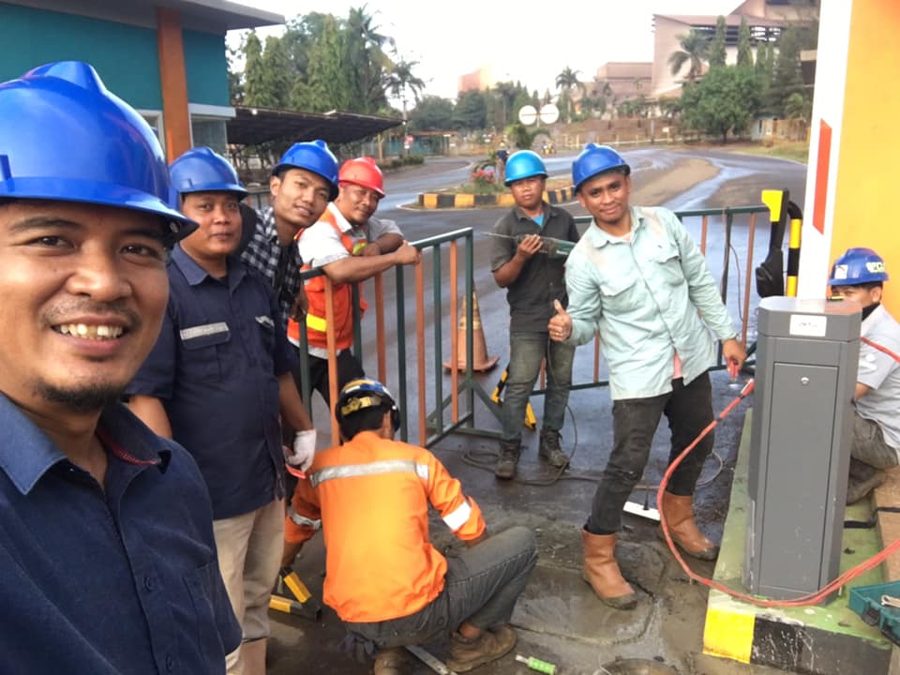 Palang Parkir PT Antam