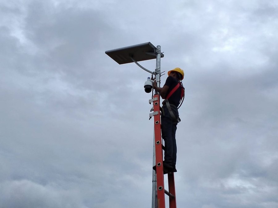 CCTV tenaga surya
